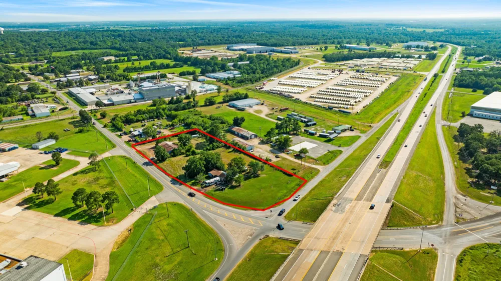 2025 19th Street NW Paris, TX 75460