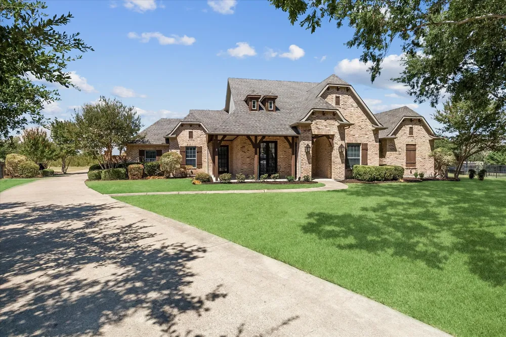 5 Wiltshire Court Heath, TX 75032