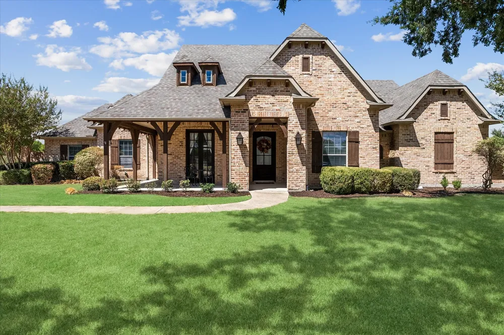 5 Wiltshire Court Heath, TX 75032