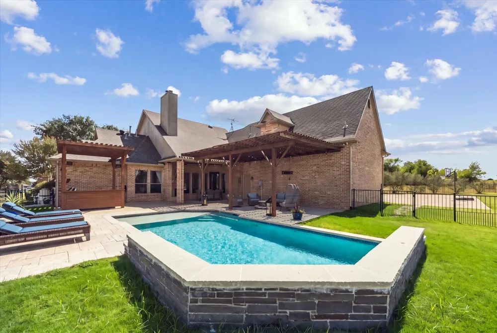 5 Wiltshire Court Heath, TX 75032