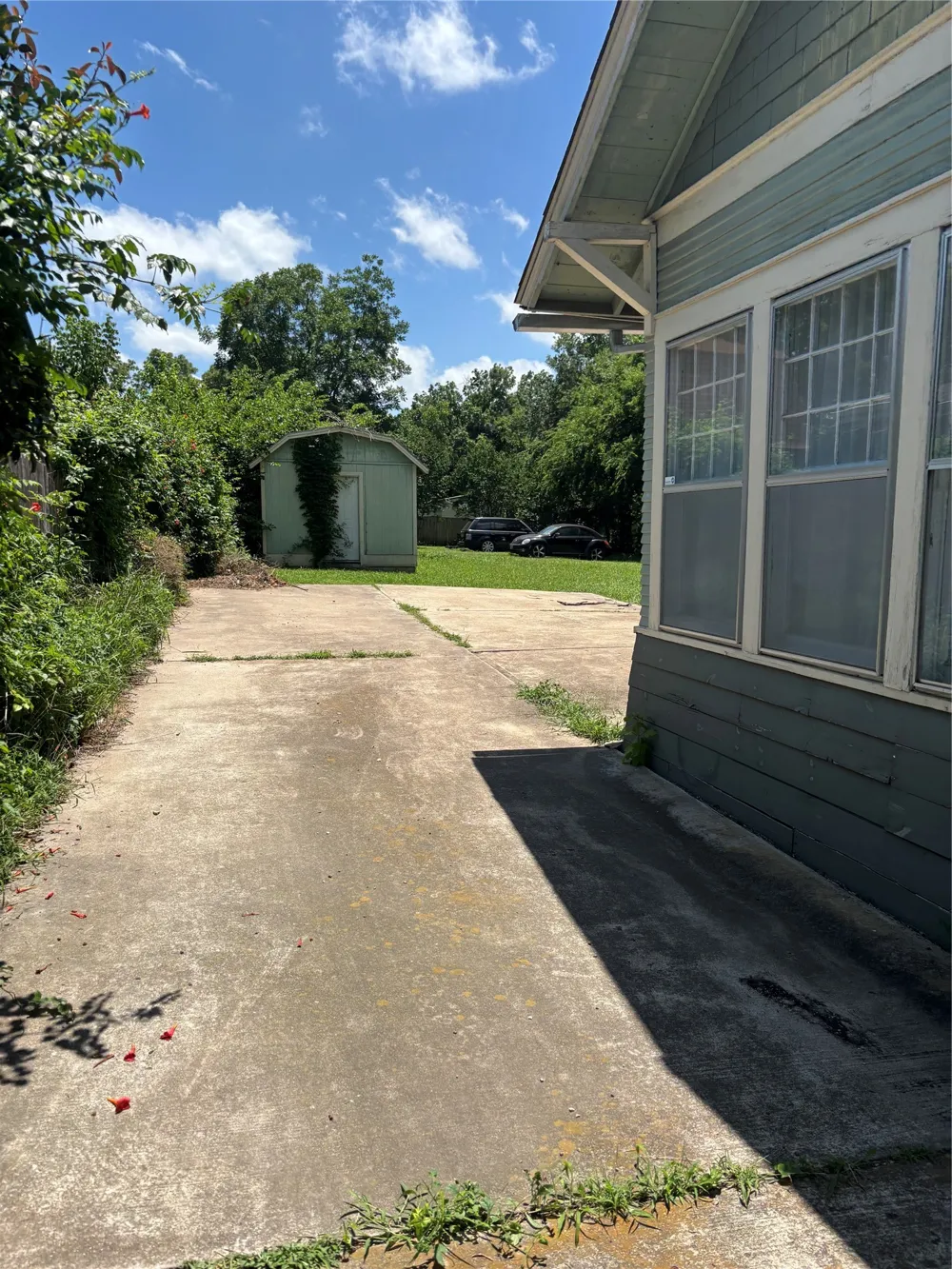 311 W Sam Rayburn Drive Bonham, TX 75418