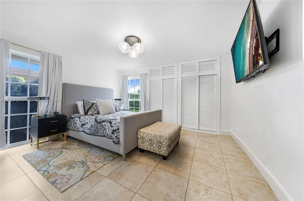 12311 SW 39th Ter Miami, FL 33175