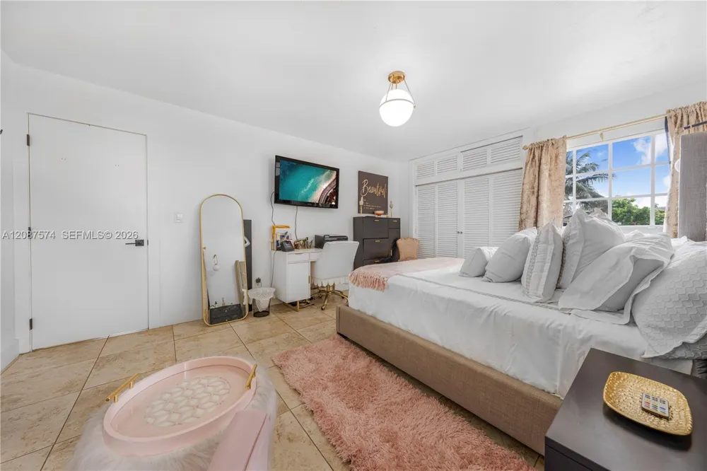 12311 SW 39th Ter Miami, FL 33175