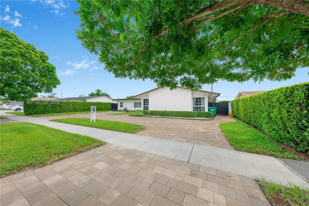 12311 SW 39th Ter Miami, FL 33175