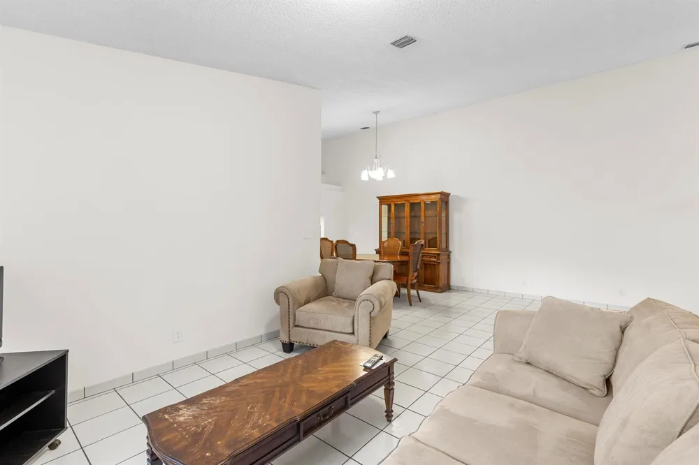 1001 NW 79th Avenue Plantation, FL 33322
