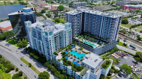 300 S Australian Avenue #703