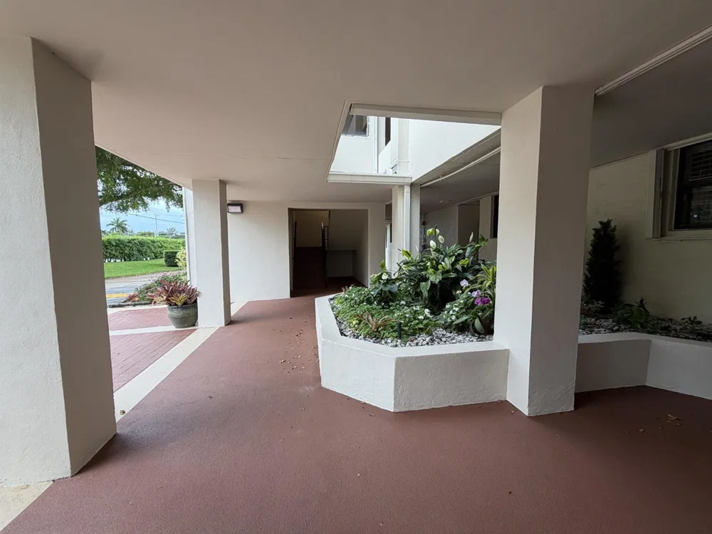 112 LAKE EMERALD DRIVE #203 Oakland Park, FL 33309
