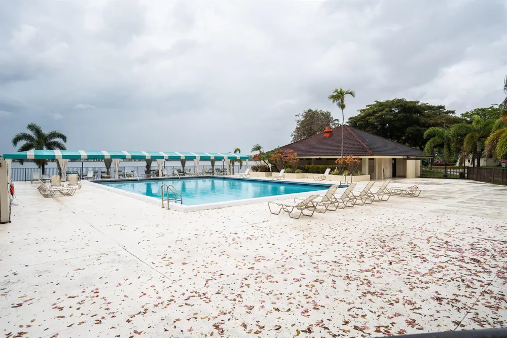 112 LAKE EMERALD DRIVE #203 Oakland Park, FL 33309
