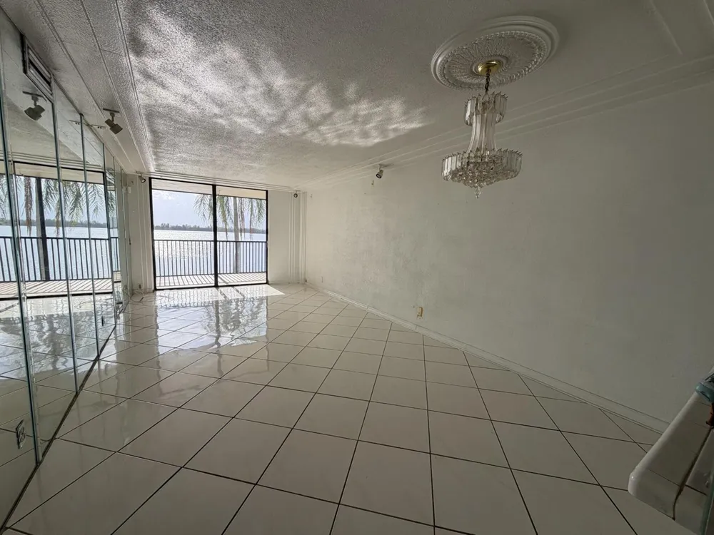 112 LAKE EMERALD DRIVE #203 Oakland Park, FL 33309