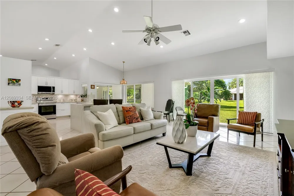 20430 SW 53rd Pl Pembroke Pines, FL 33332