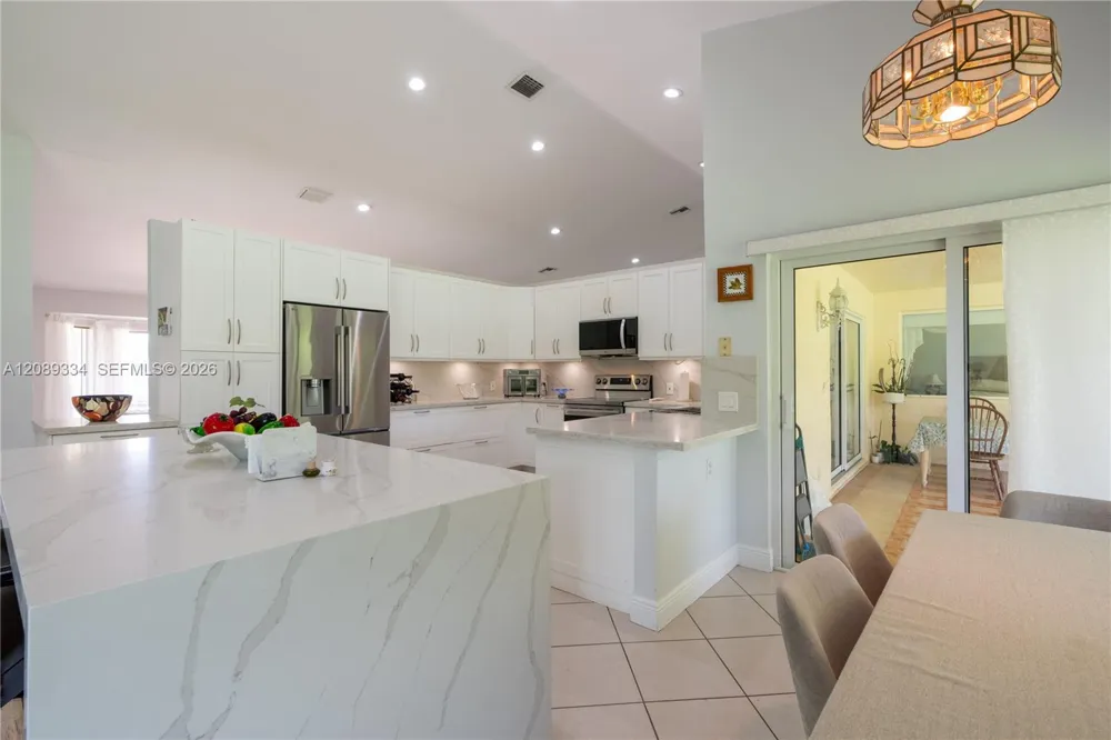 20430 SW 53rd Pl Pembroke Pines, FL 33332
