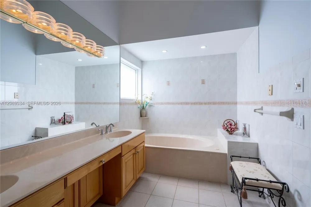 20430 SW 53rd Pl Pembroke Pines, FL 33332