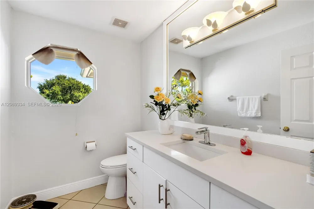 20430 SW 53rd Pl Pembroke Pines, FL 33332