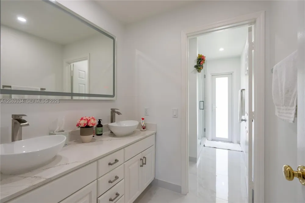 20430 SW 53rd Pl Pembroke Pines, FL 33332
