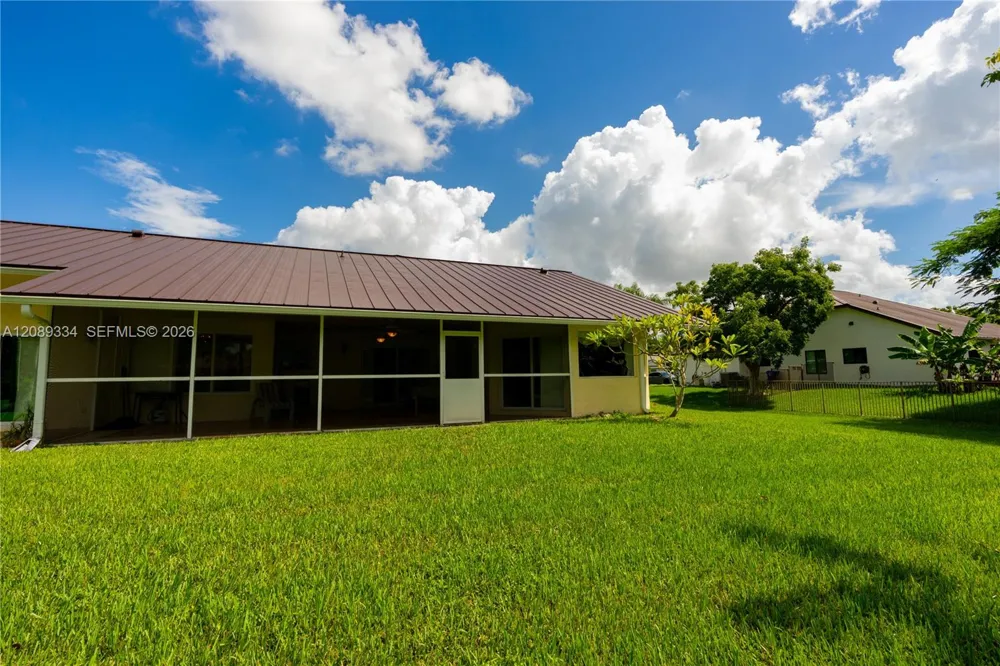 20430 SW 53rd Pl Pembroke Pines, FL 33332