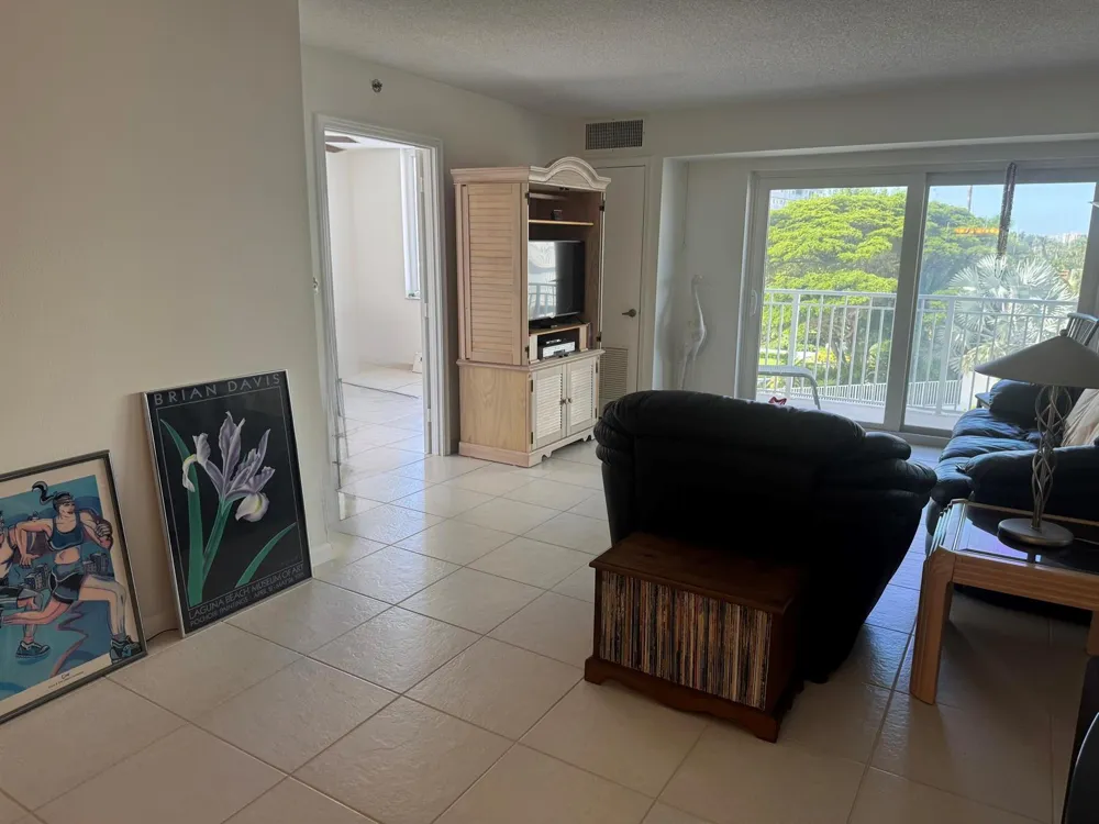3215 S Ocean Boulevard S #202 Highland Beach, FL 33487