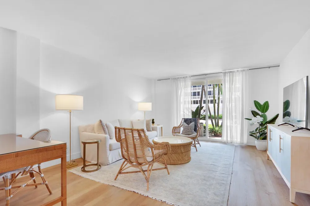 139 Sunrise Avenue #1090 Palm Beach, FL 33480