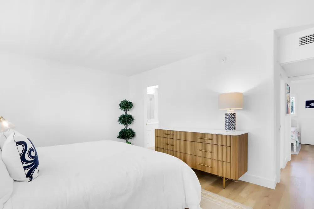 139 Sunrise Avenue #1090 Palm Beach, FL 33480