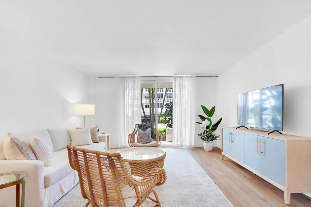139 Sunrise Avenue #1090 Palm Beach, FL 33480