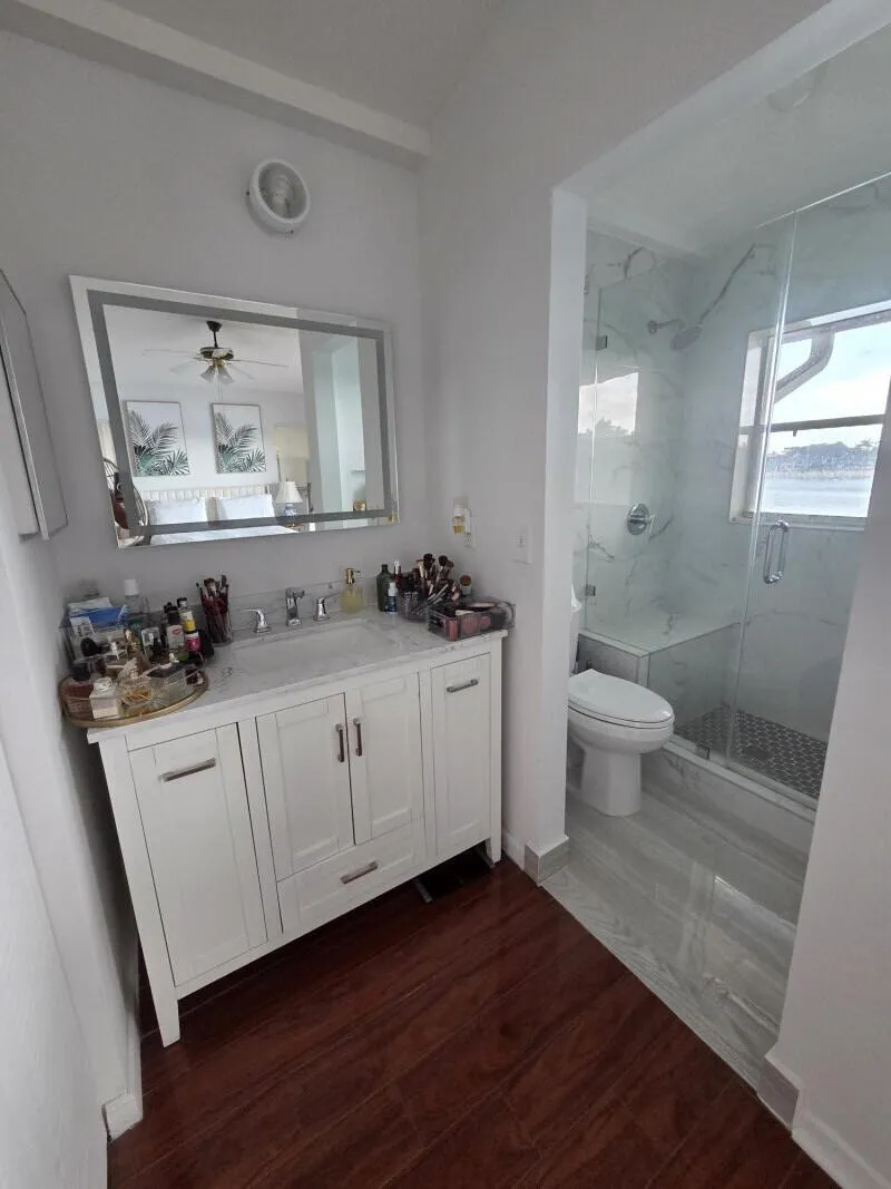 3271 NW 44th Street #5 Oakland Park, FL 33309