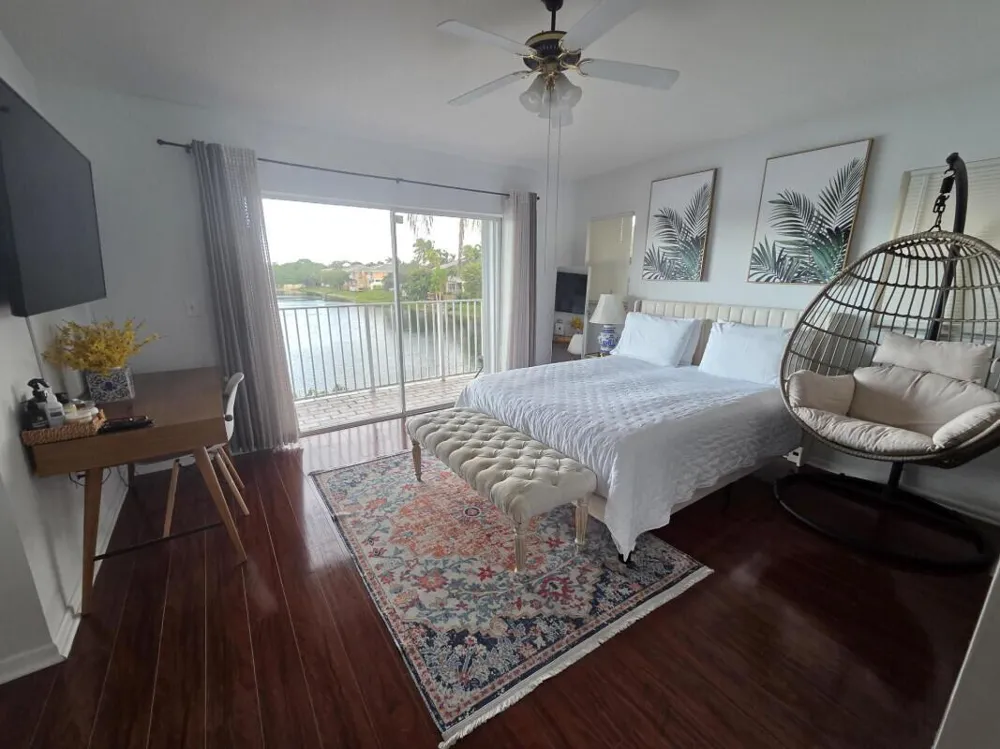 3271 NW 44th Street #5 Oakland Park, FL 33309