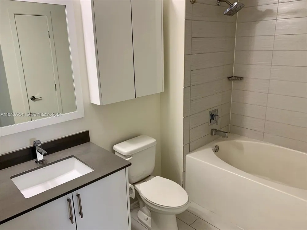 999 SW 1st Ave #3206 Miami, FL 33130