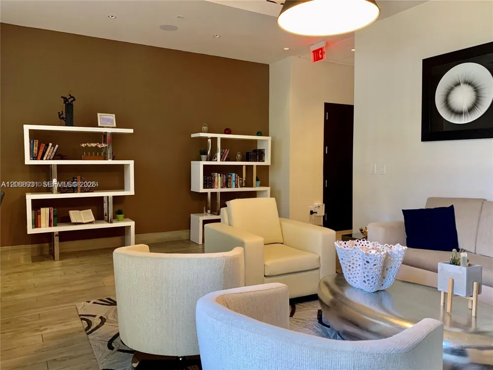 999 SW 1st Ave #3206 Miami, FL 33130