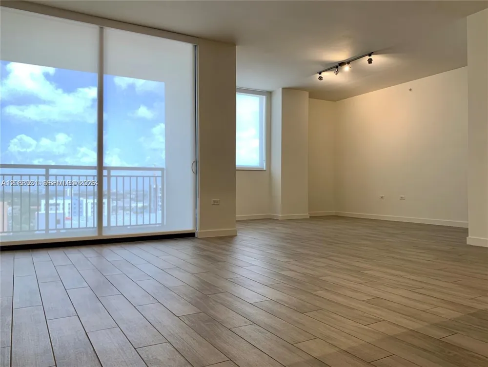 999 SW 1st Ave #3206 Miami, FL 33130