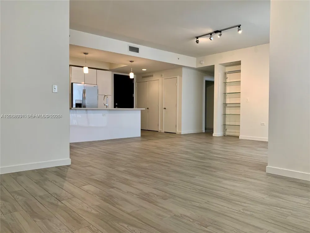 999 SW 1st Ave #3206 Miami, FL 33130