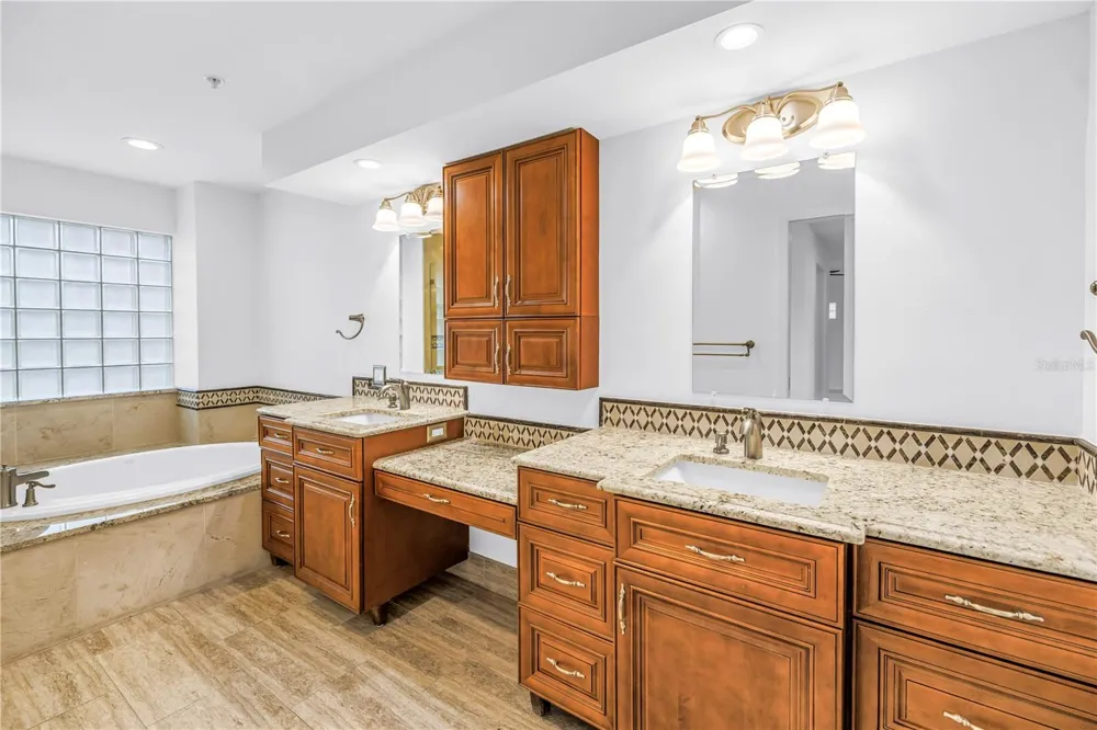 650 PINELLAS BAYWAY S #2101 Tierra Verde, FL 33715
