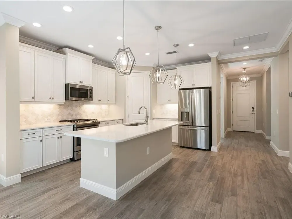2306 Marquesa Circle Naples, FL 34112