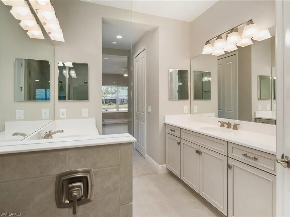 2306 Marquesa Circle Naples, FL 34112