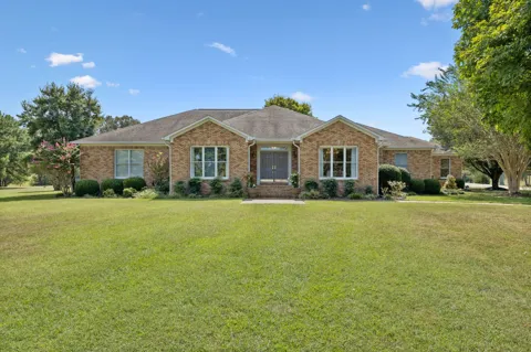 23 Cardinal Ct W