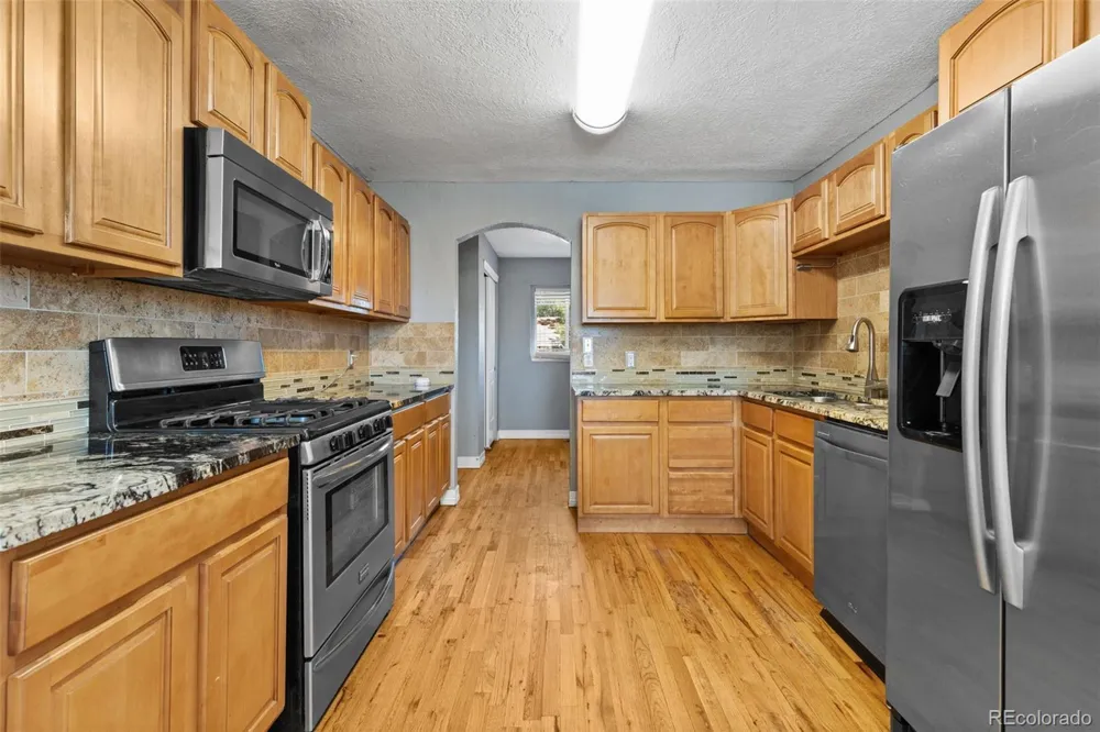 1461 E 95th Avenue Thornton, CO 80229
