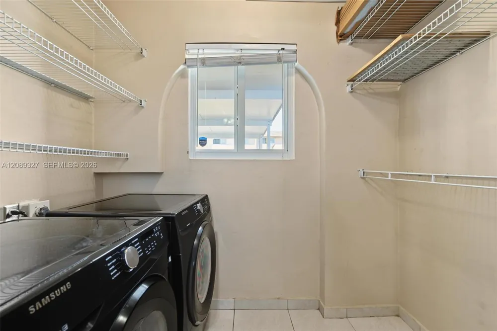 6905 W 2nd Way Hialeah, FL 33014