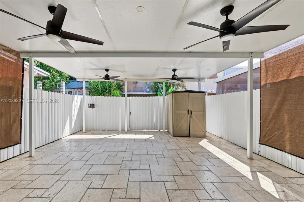 6905 W 2nd Way Hialeah, FL 33014