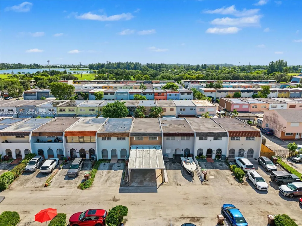 6905 W 2nd Way Hialeah, FL 33014