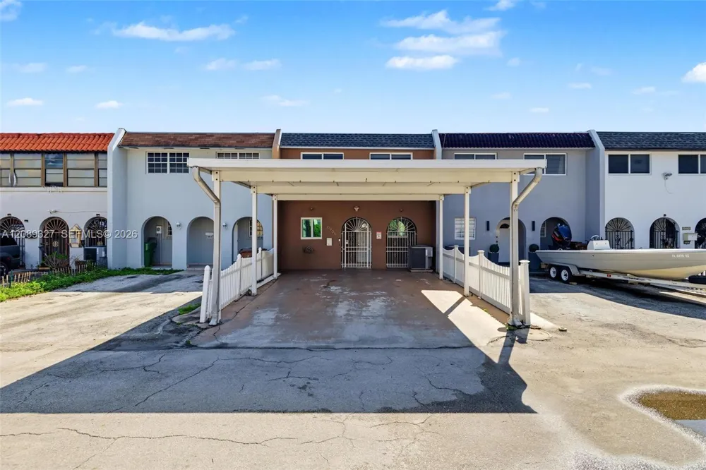 6905 W 2nd Way Hialeah, FL 33014