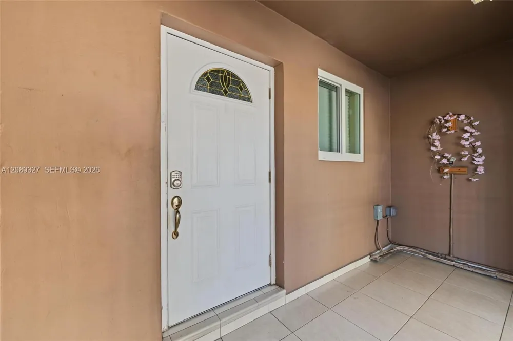6905 W 2nd Way Hialeah, FL 33014