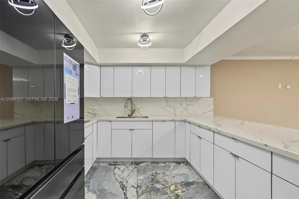 6905 W 2nd Way Hialeah, FL 33014