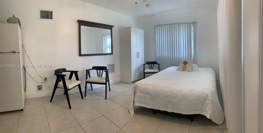 3235 NW 3rd St #3235 Miami, FL 33125