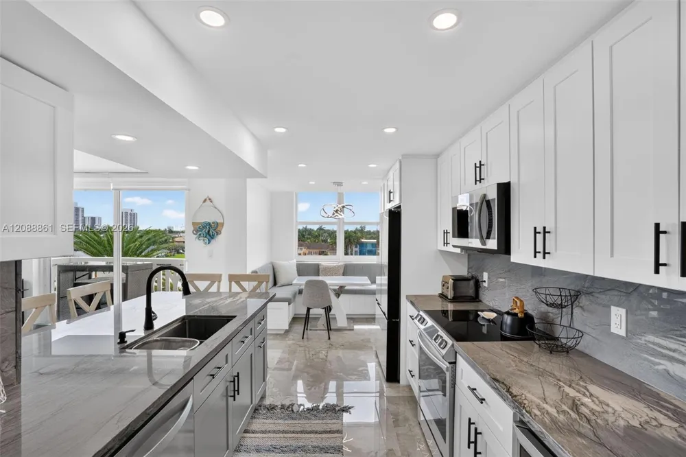 3113 S Ocean Dr #510 Hallandale Beach, FL 33009