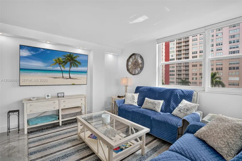 3113 S Ocean Dr #510 Hallandale Beach, FL 33009