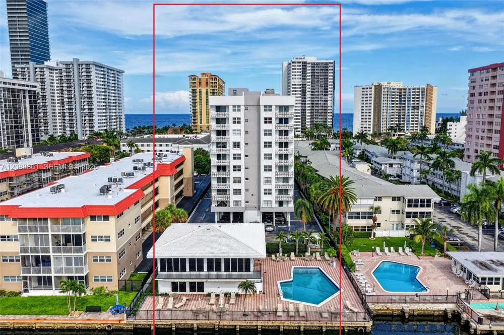 3113 S Ocean Dr #510 Hallandale Beach, FL 33009