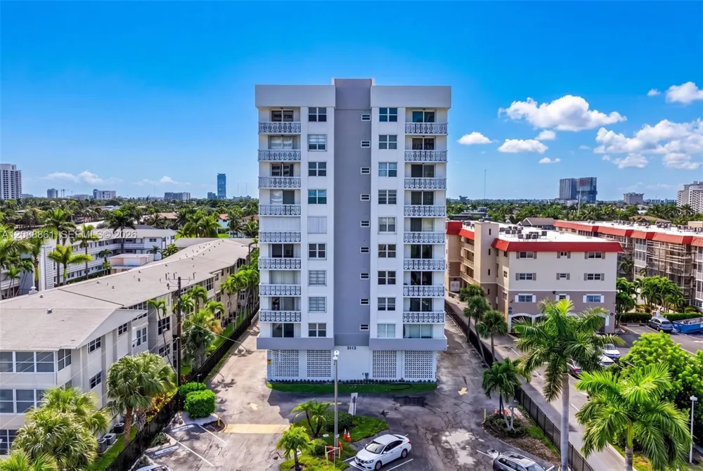 3113 S Ocean Dr #510 Hallandale Beach, FL 33009