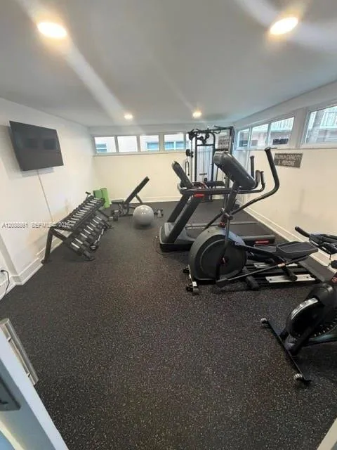 3113 S Ocean Dr #510 Hallandale Beach, FL 33009
