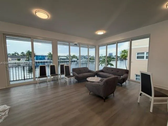 3113 S Ocean Dr #510 Hallandale Beach, FL 33009