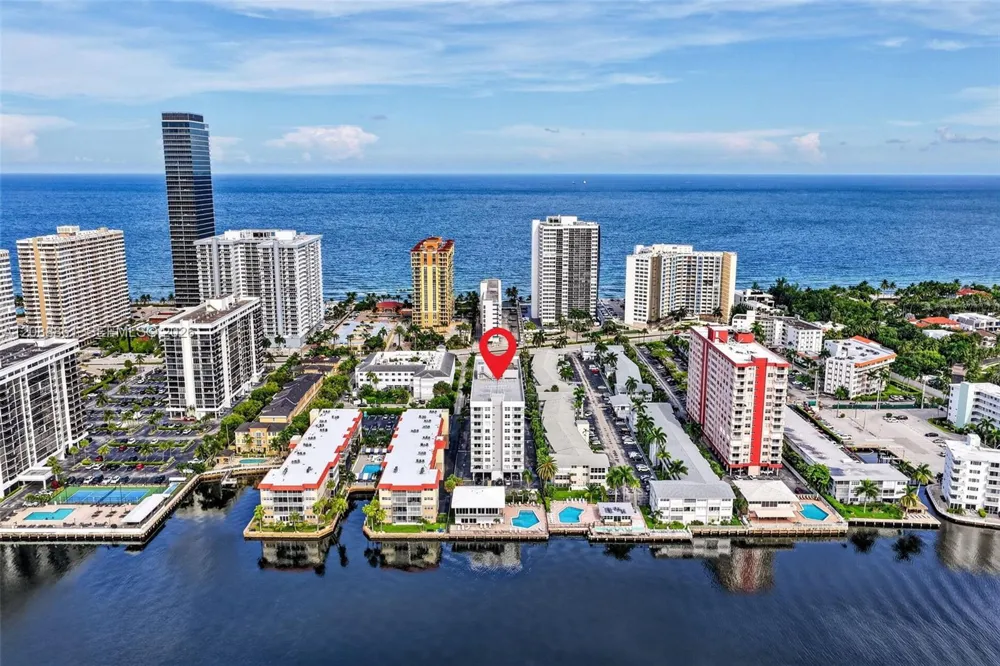 3113 S Ocean Dr #510 Hallandale Beach, FL 33009