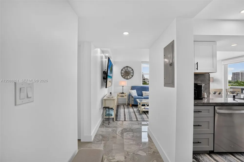 3113 S Ocean Dr #510 Hallandale Beach, FL 33009