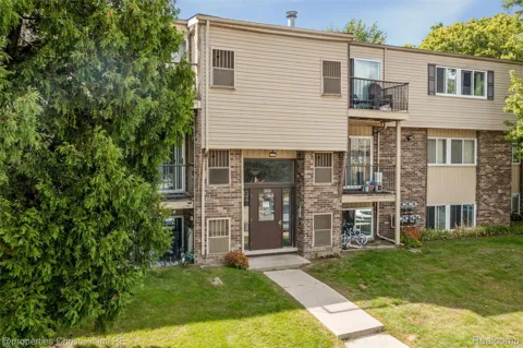 38255 Fairway Court #74A